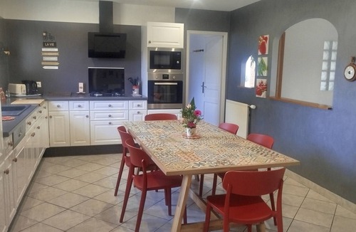 Brigne Villa | Gîte La pointe de diamant, Doué en Anjou. Pets welcome!