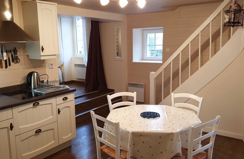 Passenans House | Gîte La Salamandre