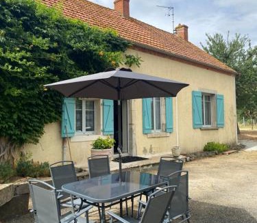 Neris-les-Bains House | Gîte lamadelon