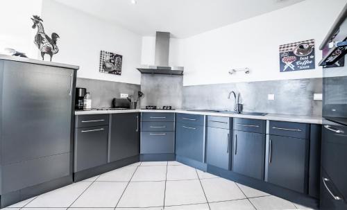 Pugny-Chatenod House | Gîte LaurieRaphael