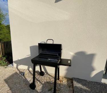 Laval House | Gîte Le Bas des Poujades