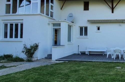 Le Vieil-Dampierre House | Gîte Le Bois d Argonne