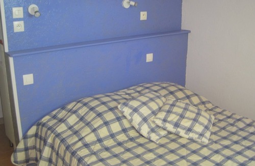 Montseret Bed & Breakfast | Gîte Le Cabanon, Avec Piscine Idéal 2 Adultes et 2 Enfants