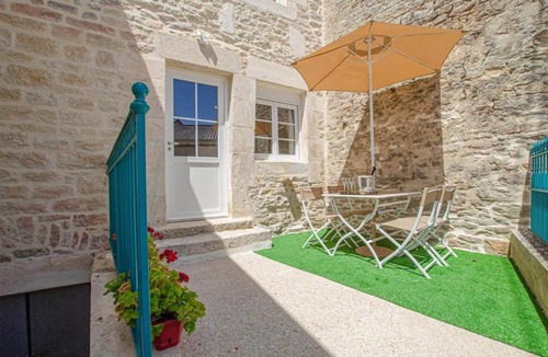 Balnot-sur-Laignes House | Gîte le Champenois