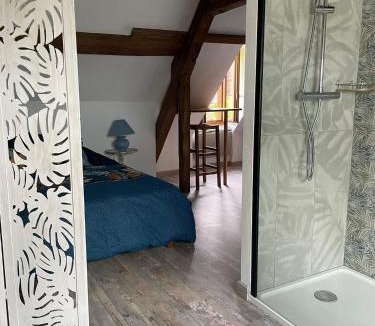 Prissac House | Gîte "Le Chatel" avec piscine