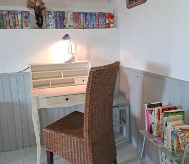 Sainte-Anne du Castellet House | Gîte " Le Clos de la Pinède "