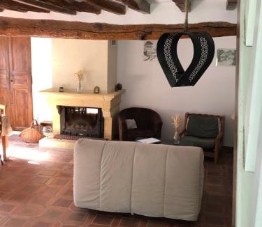 Dampierre-sous-Bouhy House | Gîte Le Créau