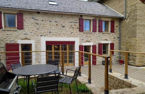 Antrenas House | Gîte le crespin
