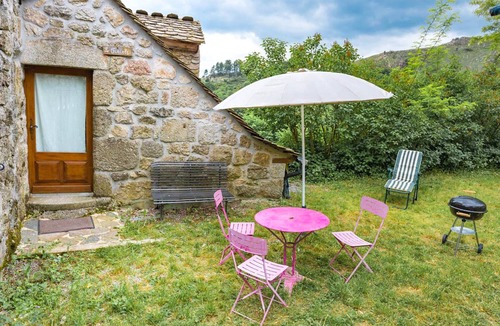 Fraissinet-de-Lozere House | Gîte Le Finiels - LE PONT-DE-MONTVERT