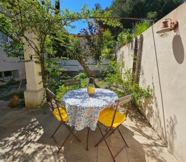 Chateauneuf-les-Martigues House | Gîte le Félibre