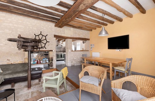 Saint-Georges-sur-Cher House | Gîte Le Pressoir 8p - Le Petit Villeneuve