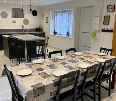 Saint-Ouen-La-Rouerie House | Gîte le Cordonnier