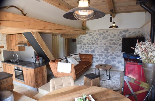 Saint-Pierre-de-Chartreuse House | gîte Le Maz'eau avec jacuzzi