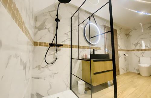 Saint-Quentin-en-Tourmont Apartment | Gîte Le Filou
