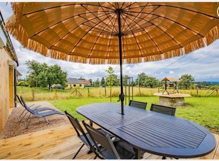 Bourbon-Lancy Ski Chalet | Gîte le Gris Coquelet