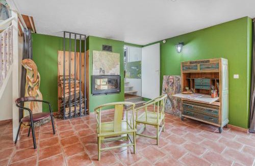 Montfaucon-en-Velay Apartment | Gîte Le Jardin Mirandou