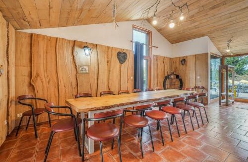 Montfaucon-en-Velay Apartment | Gîte Le Jardin Mirandou