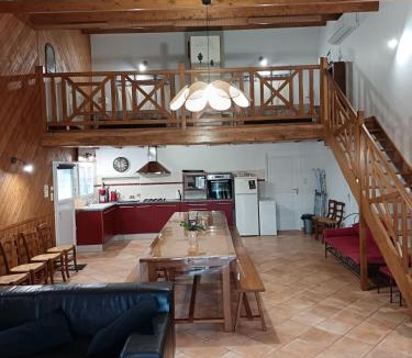 Mouchamps House | Gîte le logis