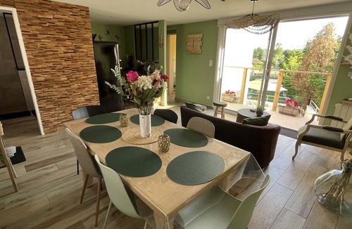 Long House | Gîte le Long de Leau