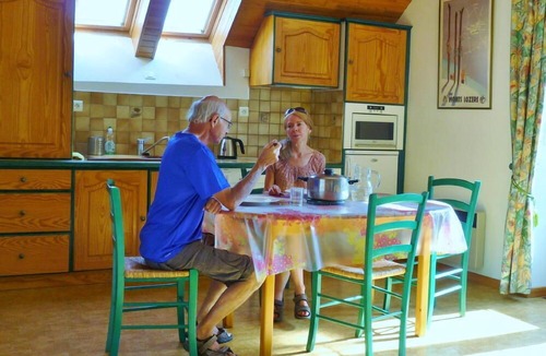 Pont-de-Montvert-Sud-Mont-Lozere House | Gîte Le Millepertuis 2/4 pers in Finiels