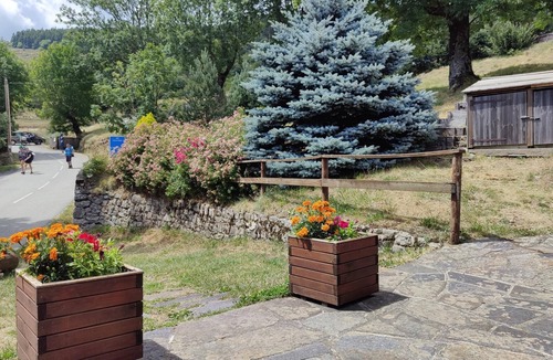 Pont-de-Montvert-Sud-Mont-Lozere House | Gîte Le Millepertuis 2/4 pers in Finiels