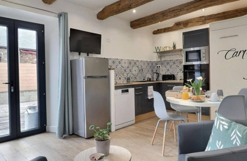 Saint-Malon-sur-Mel House | Gîte Le Miroir aux Fées