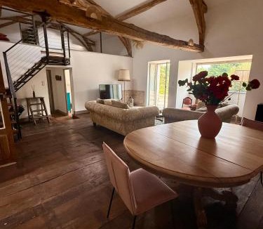 Saint-Romain House | Gîte Le Patio Bleu