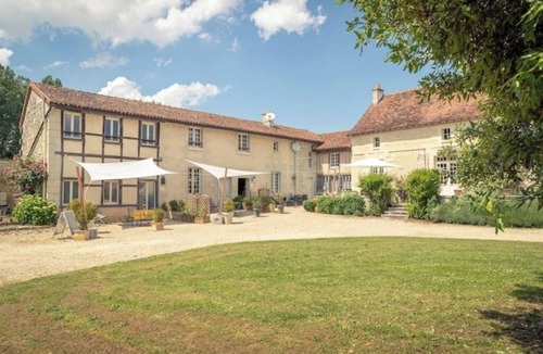 Saires Ski Chalet | Gîte Le Petit Manoir