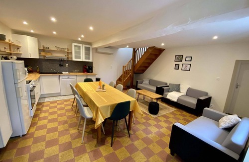 Noyant-Villages House | Gîte Le Plessis/class 3*