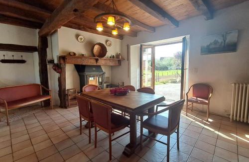 Monceaux-sur-Dordogne House | gîte Le Pressoir