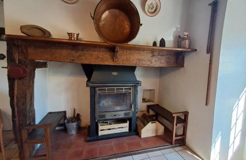 Monceaux-sur-Dordogne House | gîte Le Pressoir