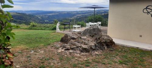 Chouvigny House | Gîte Le Rocher