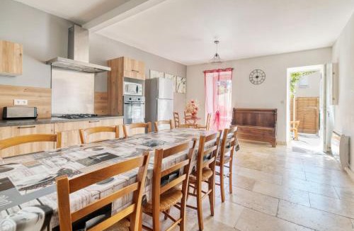 La Cassaigne House | Gîte Le Rosier - Gîte À La Ferme