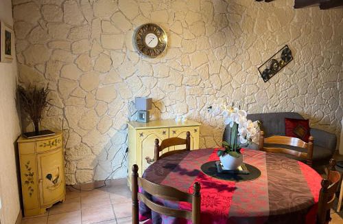 Champlecy House | Gîte Le tilleul