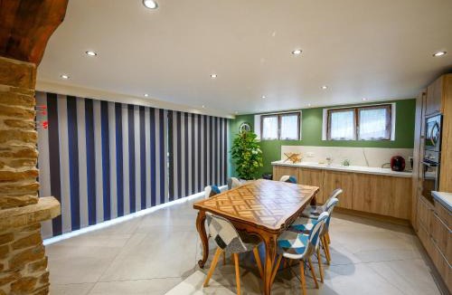 Panossas Apartment | Gîte le Troisième