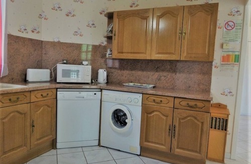 Auriac-du-Perigord Ski Chalet | Gîte les Acacias - lesgitesdeshautsdevialot.fr