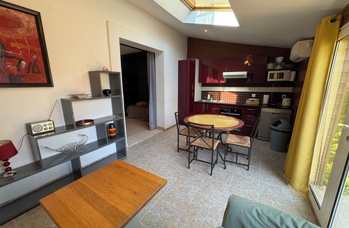 Laverune Bed & Breakfast | Gîte Les Aresquiers