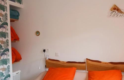 Orcival Apartment | Gîte les Bois - 45 m2