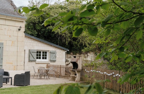 Beaumont-en-Veron House | Gîte Les Caves aux Fièvres