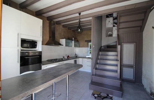 Betz-le-Chateau House | Gîte LES DOUCESHEURES 3 chambres 8pers