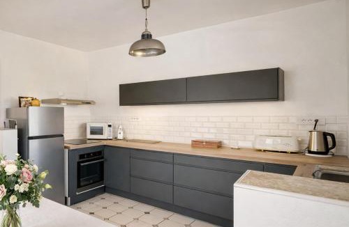 Saint-Montan Apartment | Gîte Les Figuiers - Vue imprenable en Ardèche - Saint Montan