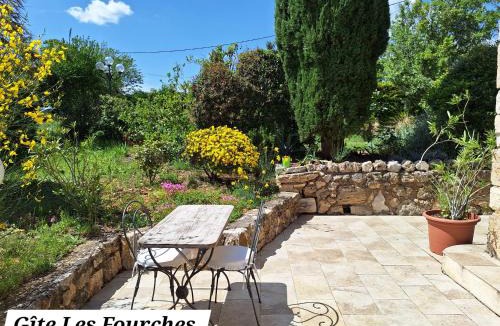 Baudinard-sur-Verdon Apartment | Gîte Les Fourches