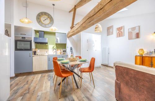 Saint-Hilaire-le-Vouhis House | Gîte Les Gats