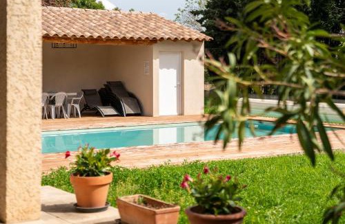 Saint-Laurent-La-Vernede House | Gîte les oliviers