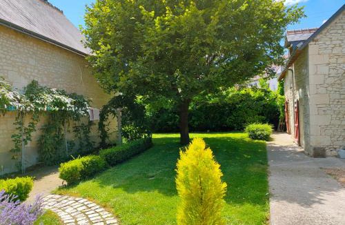 Sainte-Maure-de-Touraine House | Gîte Les Raudières 3 étoiles - Piscine et Spa