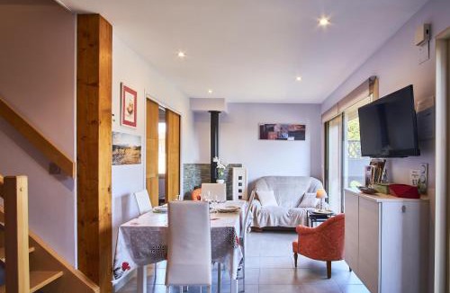 Saint-Hilaire-du-Rosier House | Gîte les Galets chantants