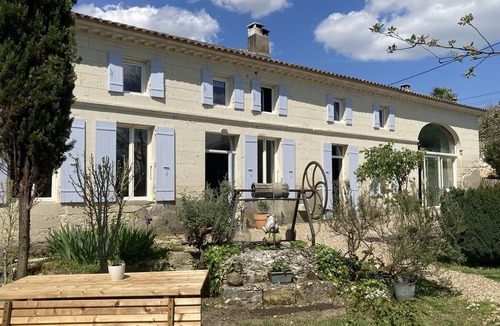 Saint-Dizant-du-Gua Condo | Gîte les ganivelles