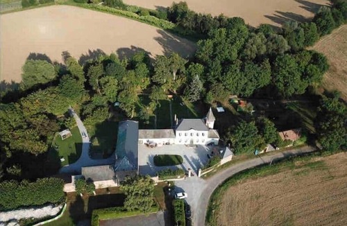 Crecy-sur-Serre House | Gîte *** « Les galinettes » au bord de la rivière