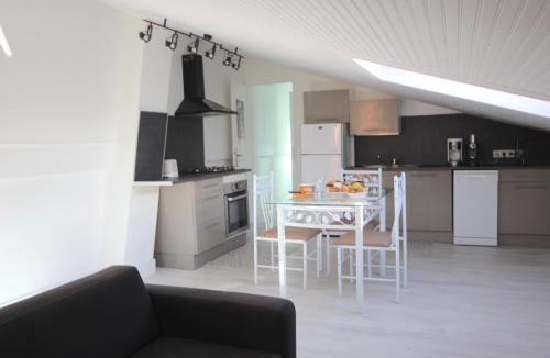 Ille-sur-Tet Apartment | Gîte les Lauriers des orgues d'Ille - la Sybille