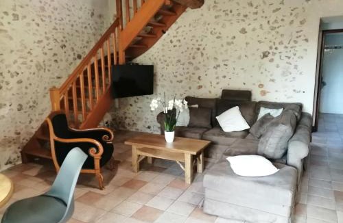 Salon House | Gîte Les Mareillauds - Piscine